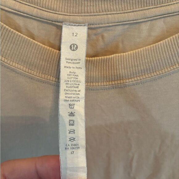 Lululemon Ashta Short Sleeve Tee Mojave Tan size 12 - Picture 2 of 4